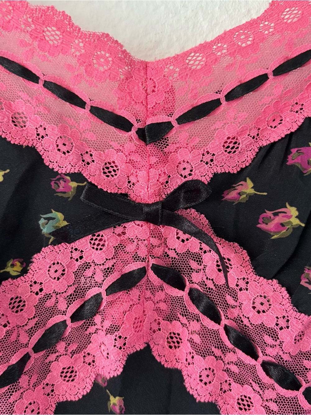 Vintage Betsey Johnson Y2K Silk Floral Maxi Gown Pink Lace Trim Size: 8 - Picture 10 of 15